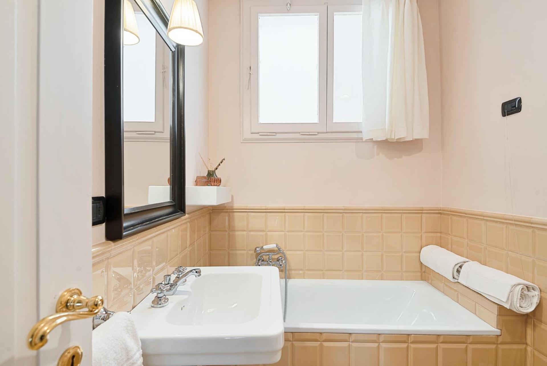 Tornabuoni Living - Luxury Apartments Collection Florence Buitenkant foto