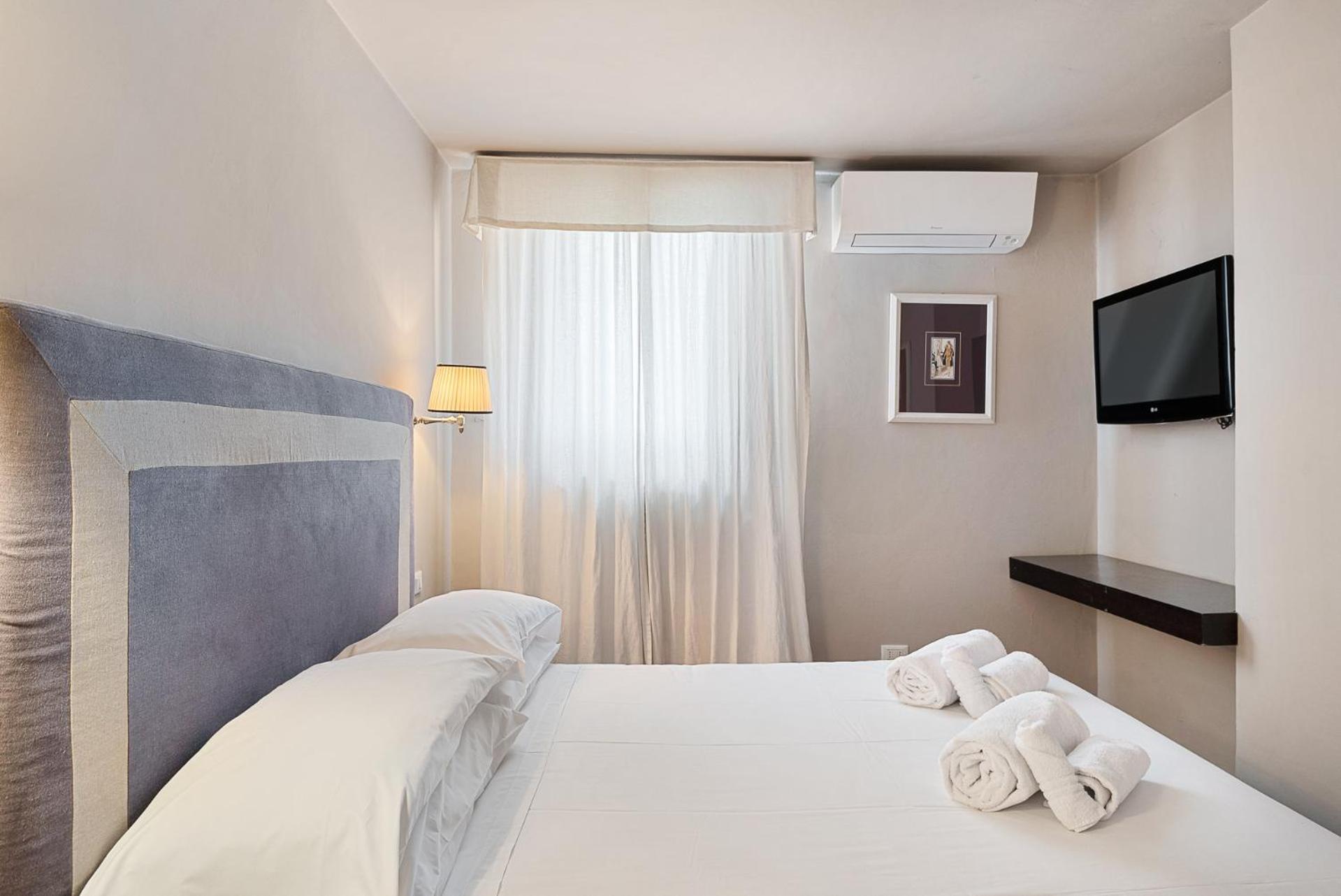 Tornabuoni Living - Luxury Apartments Collection Florence Buitenkant foto